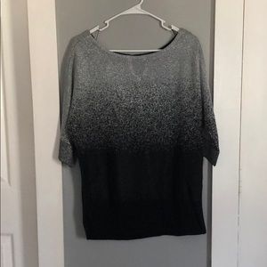Short sleeve sweater